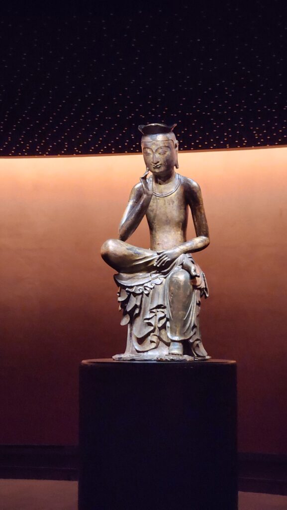 Bouddha assis au musée national de la Corée